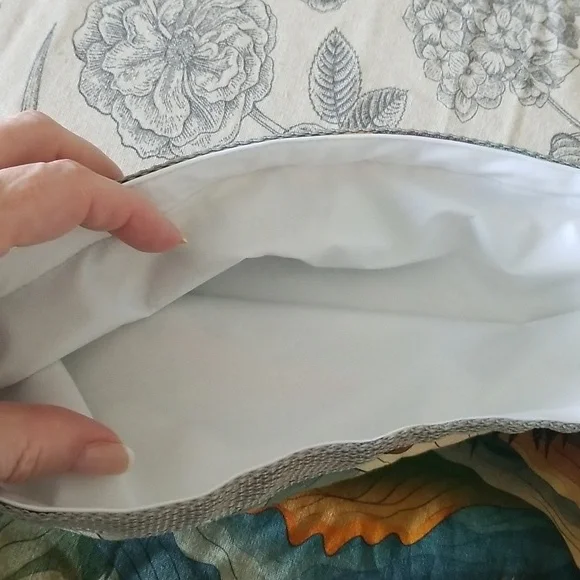 Colibri Breadkeeper - Picture 8 of 8